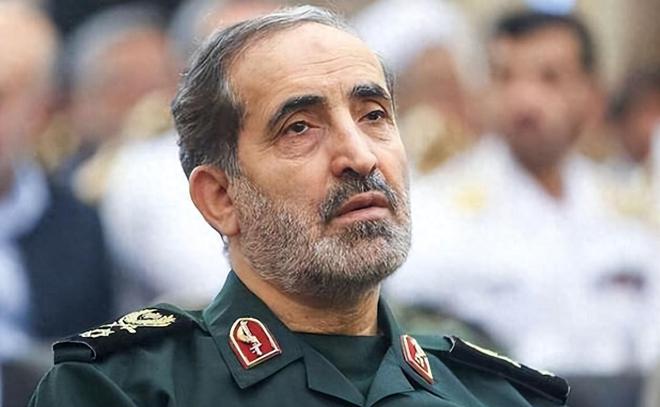 九游官网入口：伊朗防长访华当天收到最高指挥官死讯在中国军舰前沉思良久(图4)