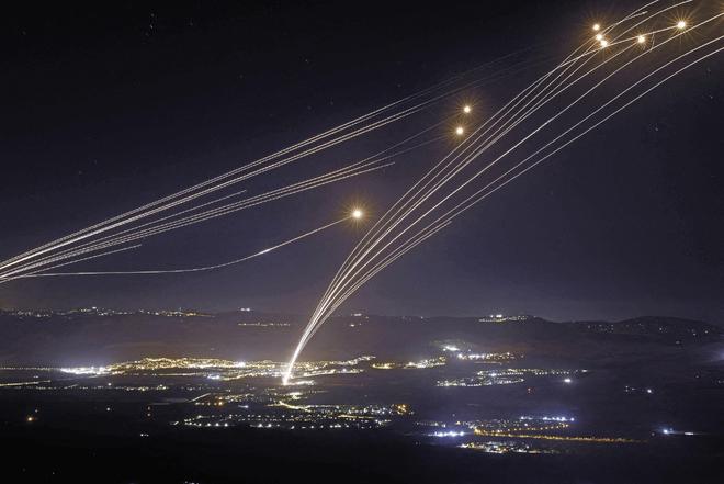 九游官网入口：伊朗防长访华当天收到最高指挥官死讯在中国军舰前沉思良久(图10)