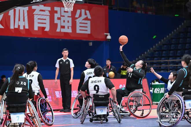九游app：2024年“庆元旦·迎新年”四川轮椅篮球队公益活动成功举办(图1)