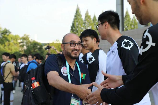 九游官网入口：运动打破界限： 阿富汗轮椅篮球队逐梦杭州(图1)