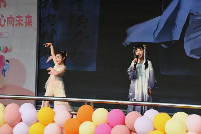 “花开新时代童心向未来” 潢川县实验中学2025年庆“六 · 一”文艺汇演(图13)