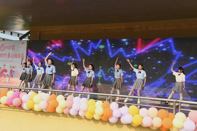 “花开新时代童心向未来” 潢川县实验中学2025年庆“六 · 一”文艺汇演(图20)