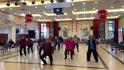 图文：1条毛巾+5分钟老年人防跌倒毛巾操你值得学会！(图3)