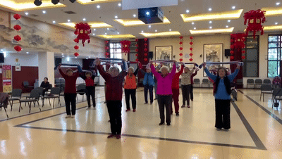 图文：1条毛巾+5分钟老年人防跌倒毛巾操你值得学会！(图13)