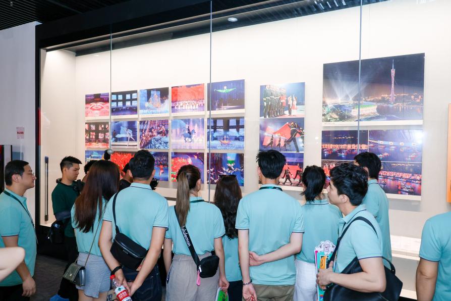 与世界冠军“面对面”！42位海外青年侨领沉浸式体验全运乐趣(图2)