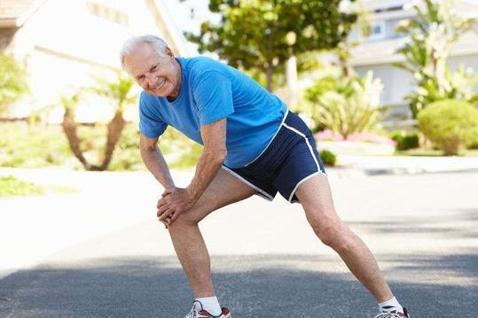 运动中保持卫生对预防老年人发生感染有何作用？(图5)