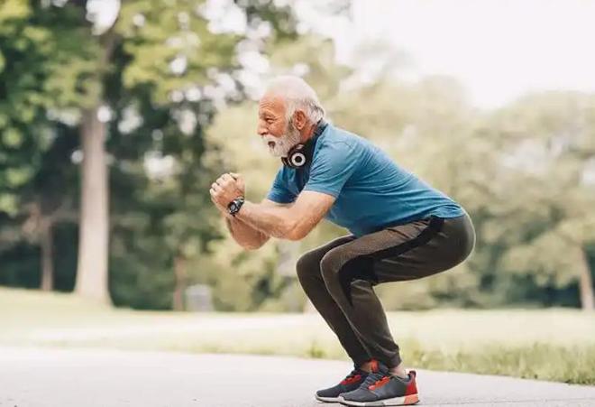 年龄越大越要少锻炼？医生建议：年过60岁尽量避免6种减寿行为(图7)