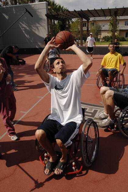四川轮椅篮球队公益活动：传递温情与希望(图1)