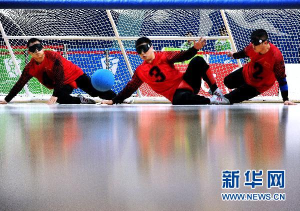 18日：中国男子轮椅篮球夺银圣火火种永留广州(图1)